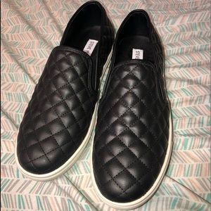 Black Steve Madden Slip On Sneakers